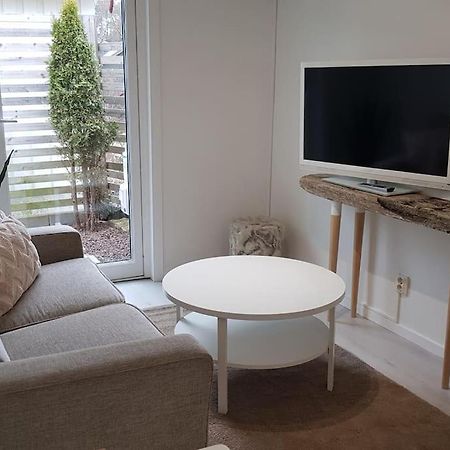 Lgh Lillemor, Naera Havet, Staden Och Naturen Strömstad Buitenkant foto